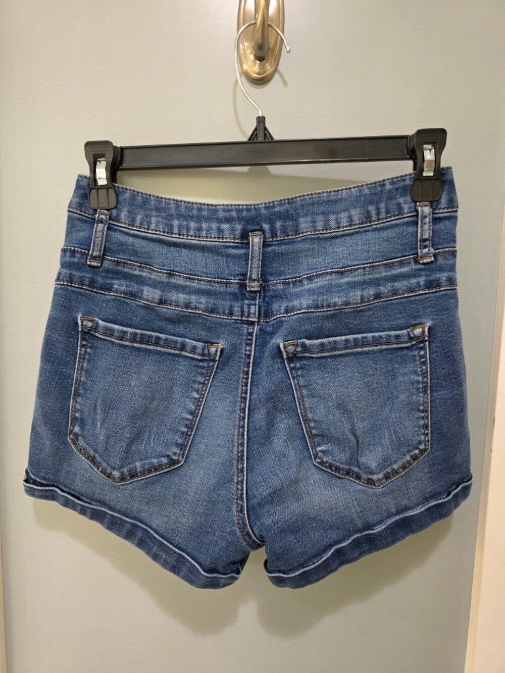 Refuge High-Rise Button Fly Jean Shorts – Size 4, Blue Denim - Picture 10 of 10